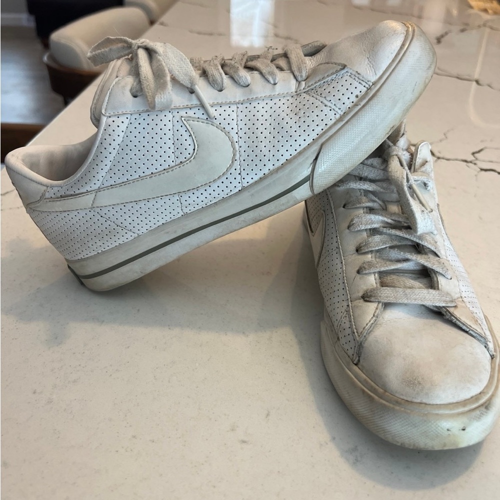 Nike White Women's Sneakers